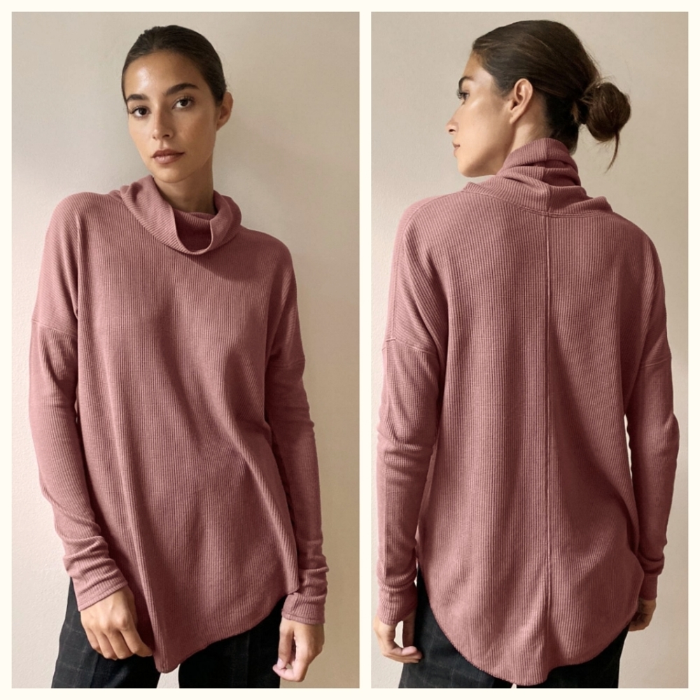 The Group by Babaton Cowlneck Longsleeve Frosted Plum Sz Small